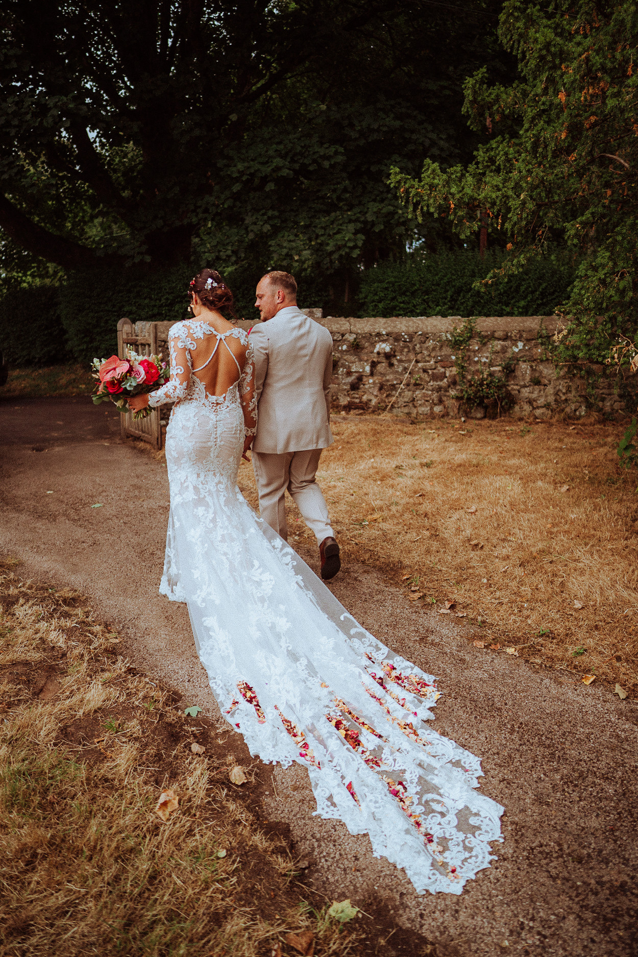 SANT FFRAED HOUSE WEDDING PHOTOGRAPHY 049 SANT FFRAED HOUSE WEDDING PHOTOGRAPHY 049